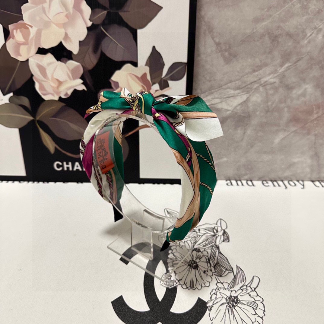 エルメス 秋冬新品 小物 髪飾り カチューシャ