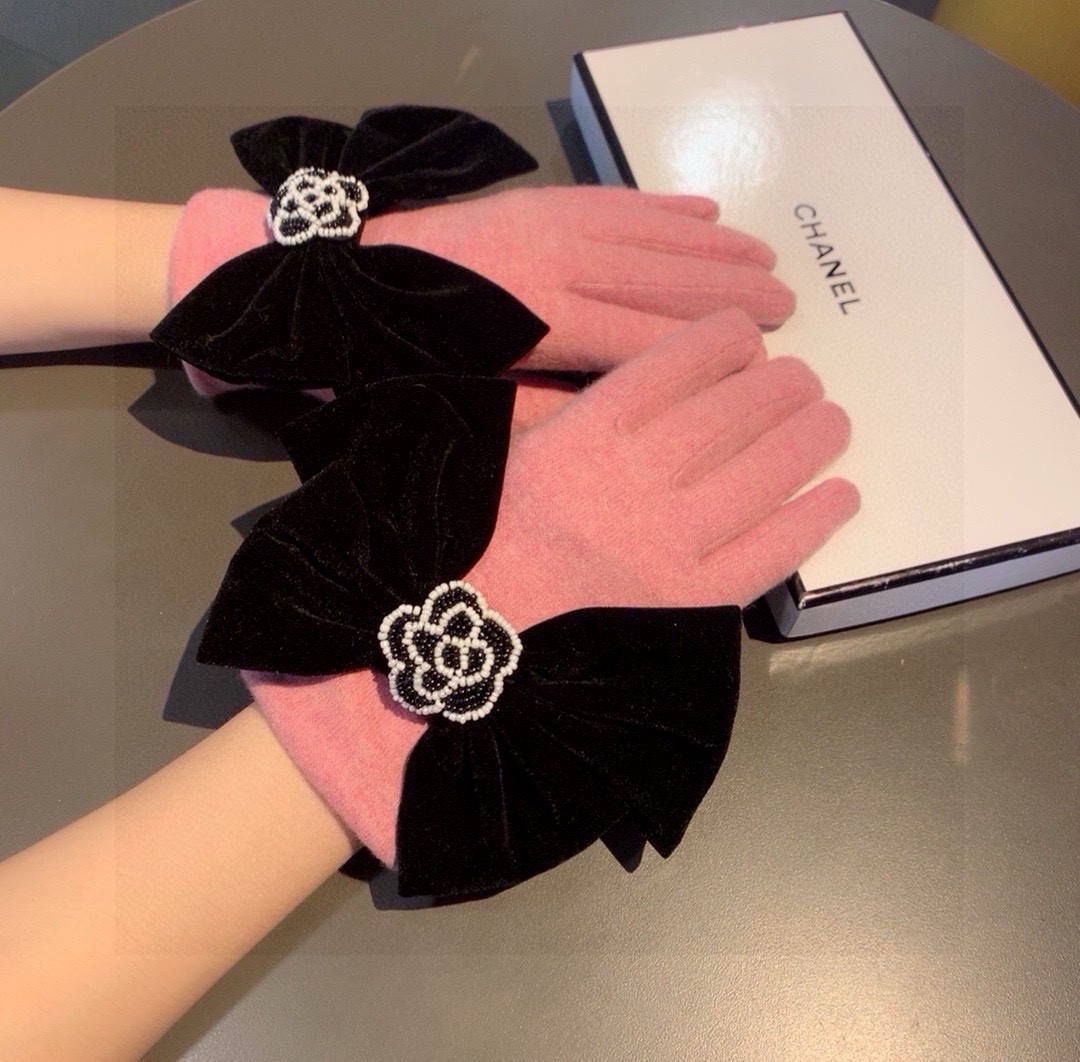 秋冬大人気新品 シャネル暖か てぶくろ【袋】