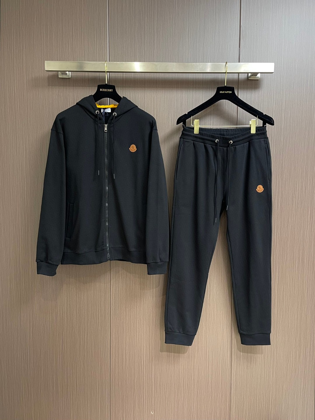 モンクレール 2024年秋冬服 スウェットセットアップ 上下服