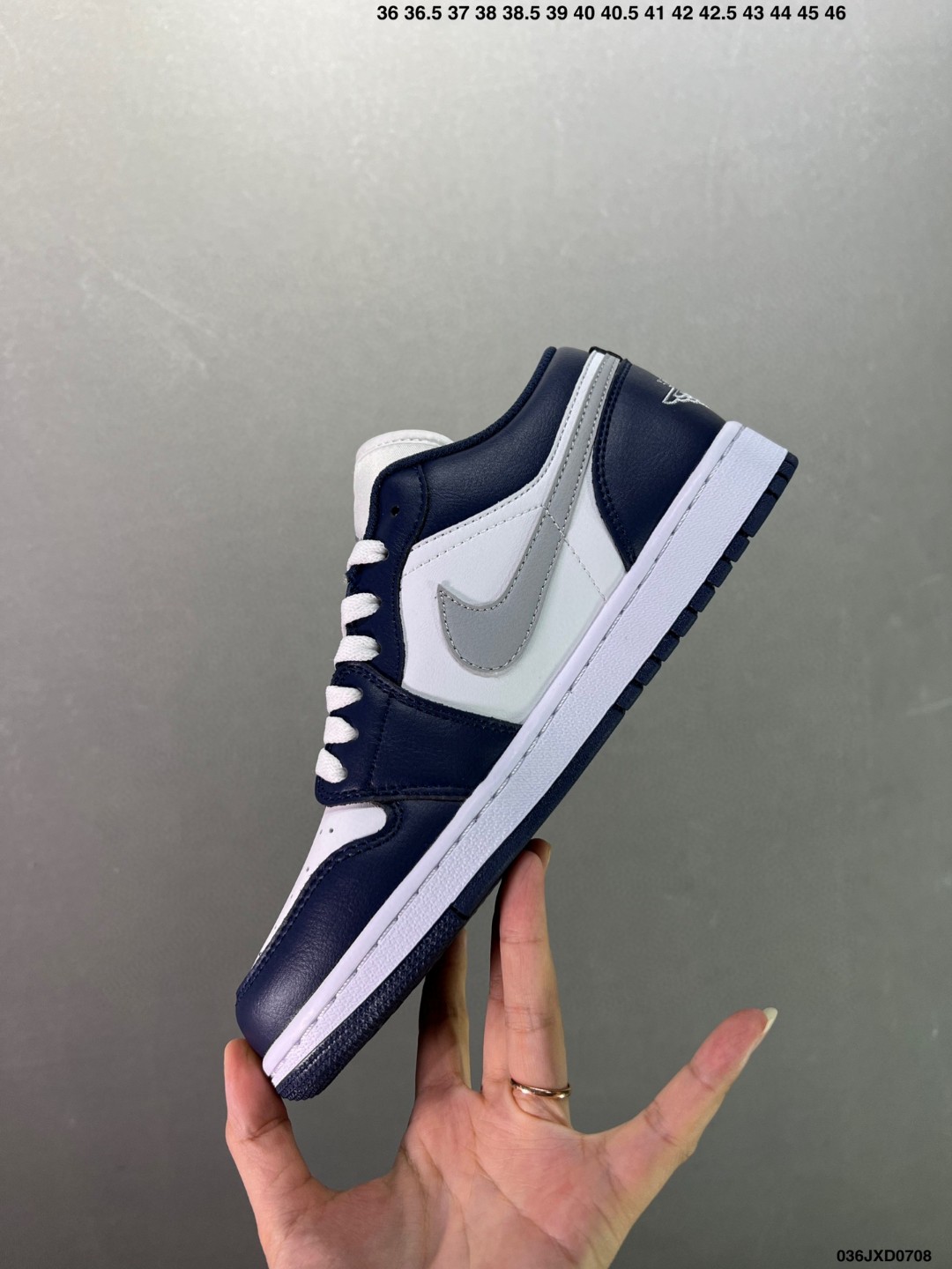 24SS ナイキ Air Jordan 1 Mid バスケットボール