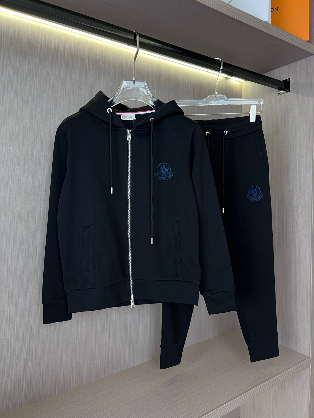 モンクレール 2024年秋冬服 スウェットセットアップ 上下服