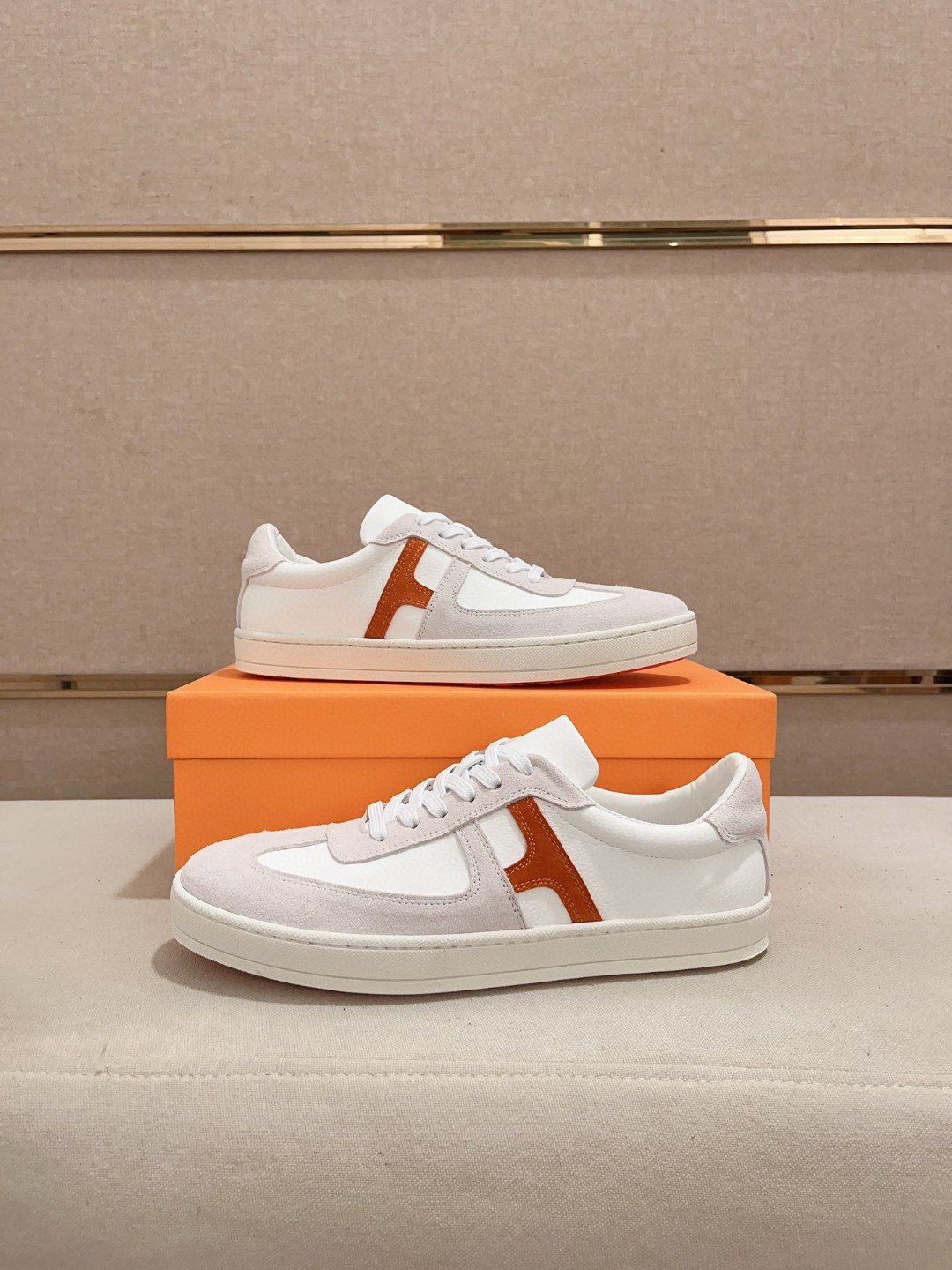24SS 靴 エルメス スニーカ シューズ 男性