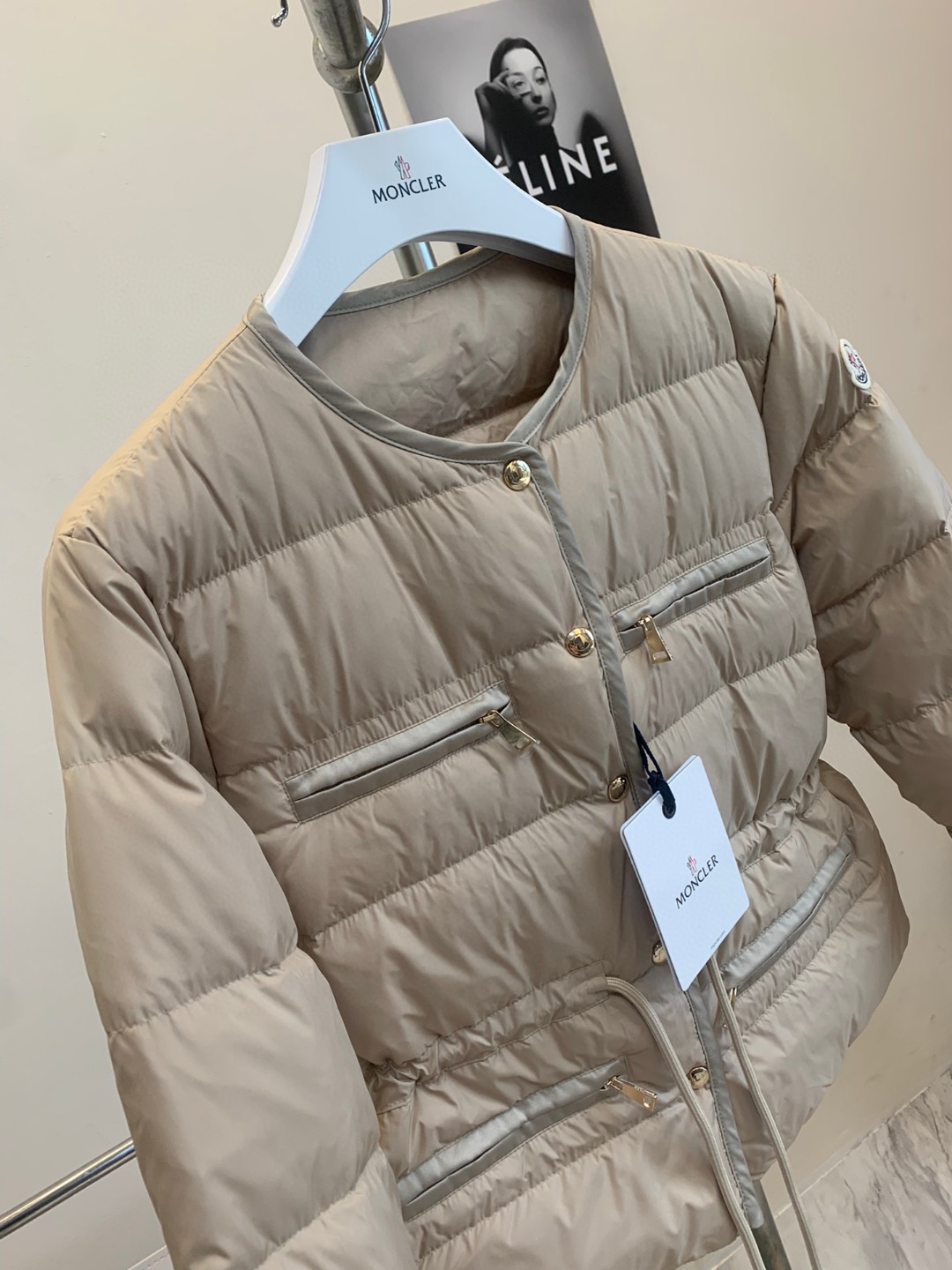 モンクレール 2024年秋冬服 ダウンジャケットアウター  レディース