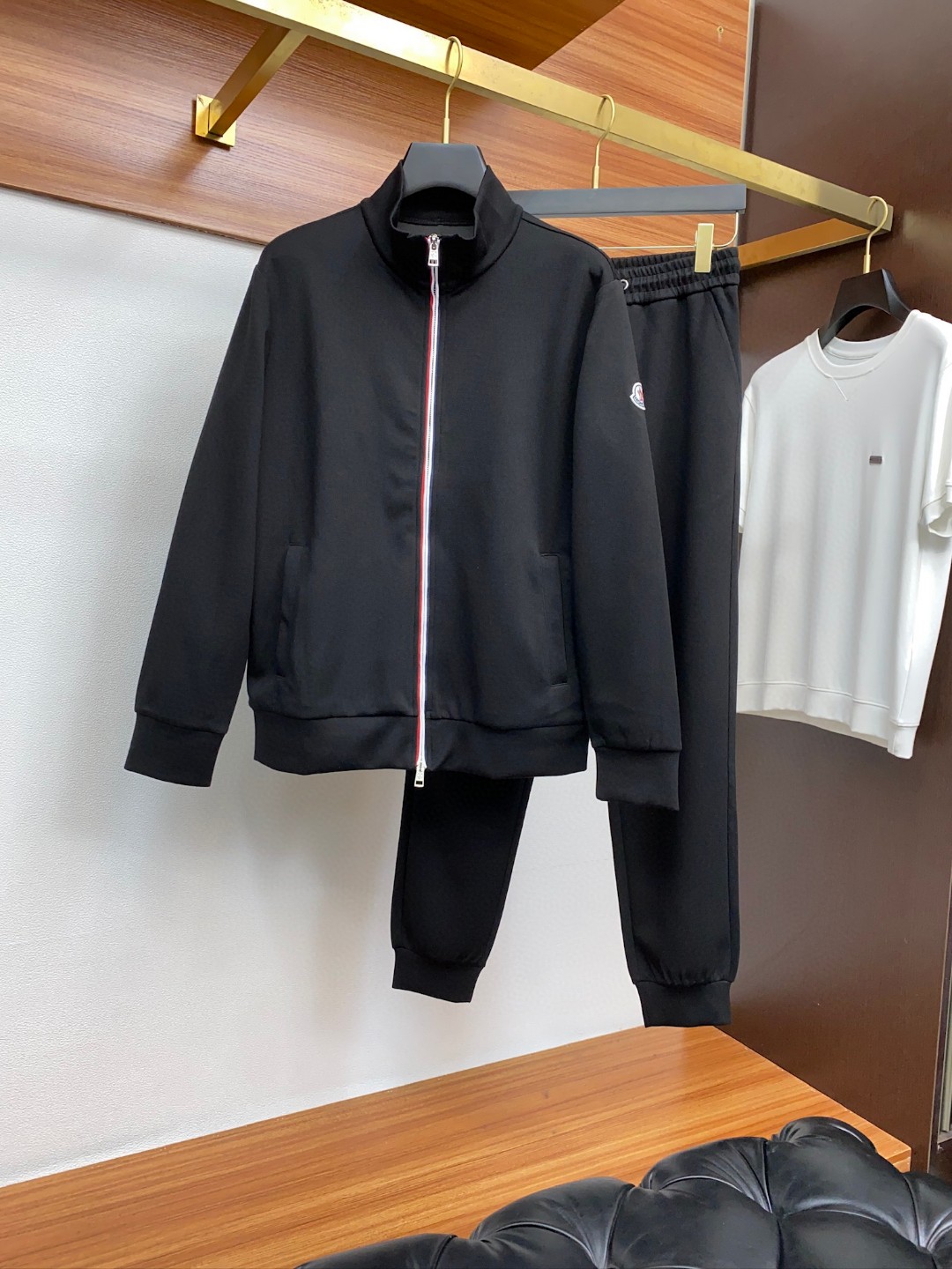 モンクレール 2024年秋冬服 スウェットセットアップ 上下服