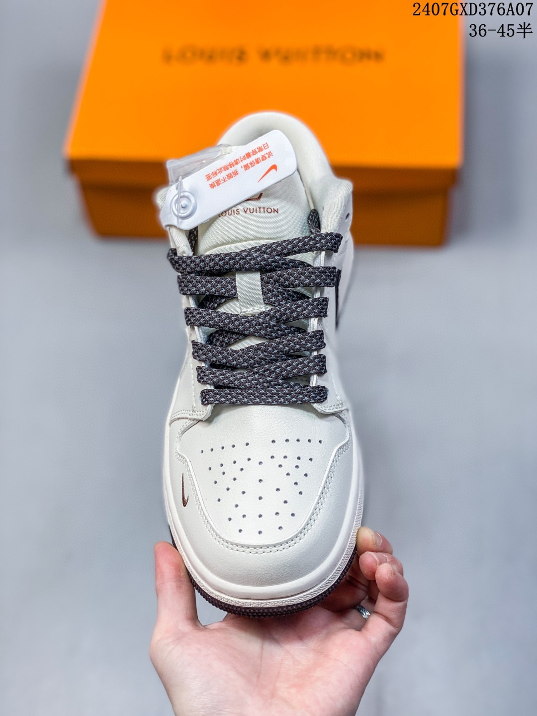 24SS ナイキ Nike Air Jordan 1 Retro バスケットボール