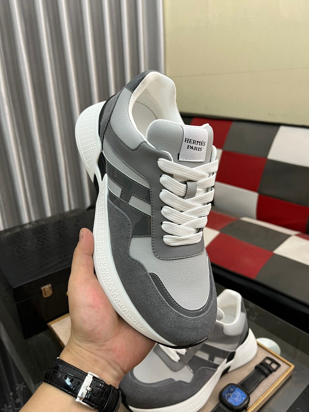 24SS 靴 エルメス スニーカ シューズ 男性