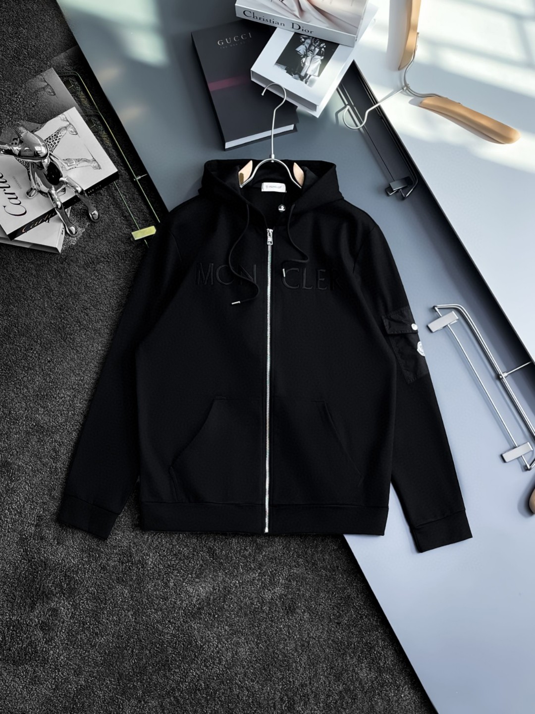 モンクレール 2024年秋冬服 スウェットセットアップ 上下服