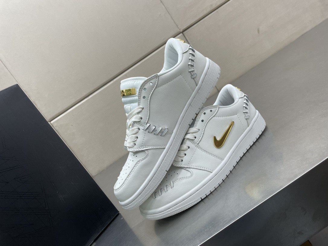 24SS ナイキ Nike Air Jordan 1 Low AJ1 バスケットボール