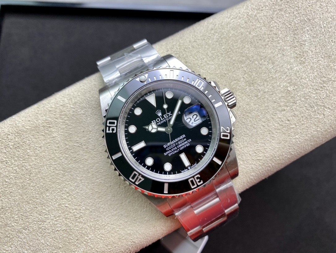 ロレックス サブマリーナSUBMARINER 3135 ムーブメント搭載