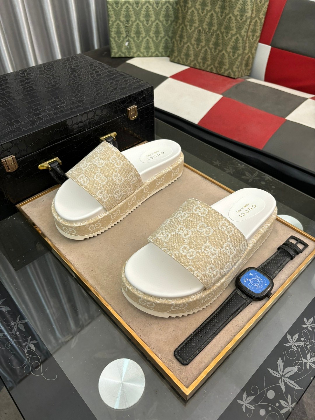 グッチ 2024新品 【靴】サンダル/ミュール 男女兼着