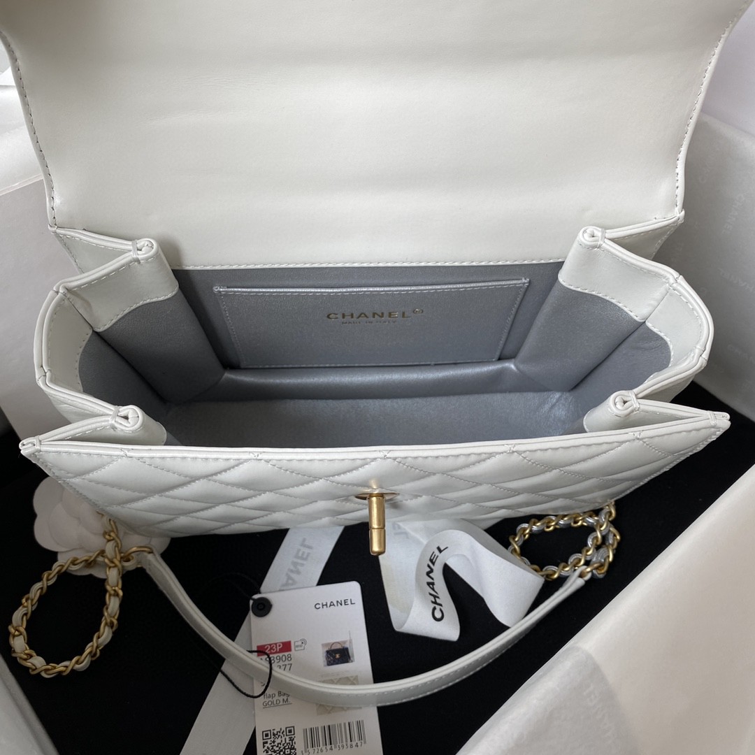 超美品 シャネル 22CM チェーンショルダーバッグ