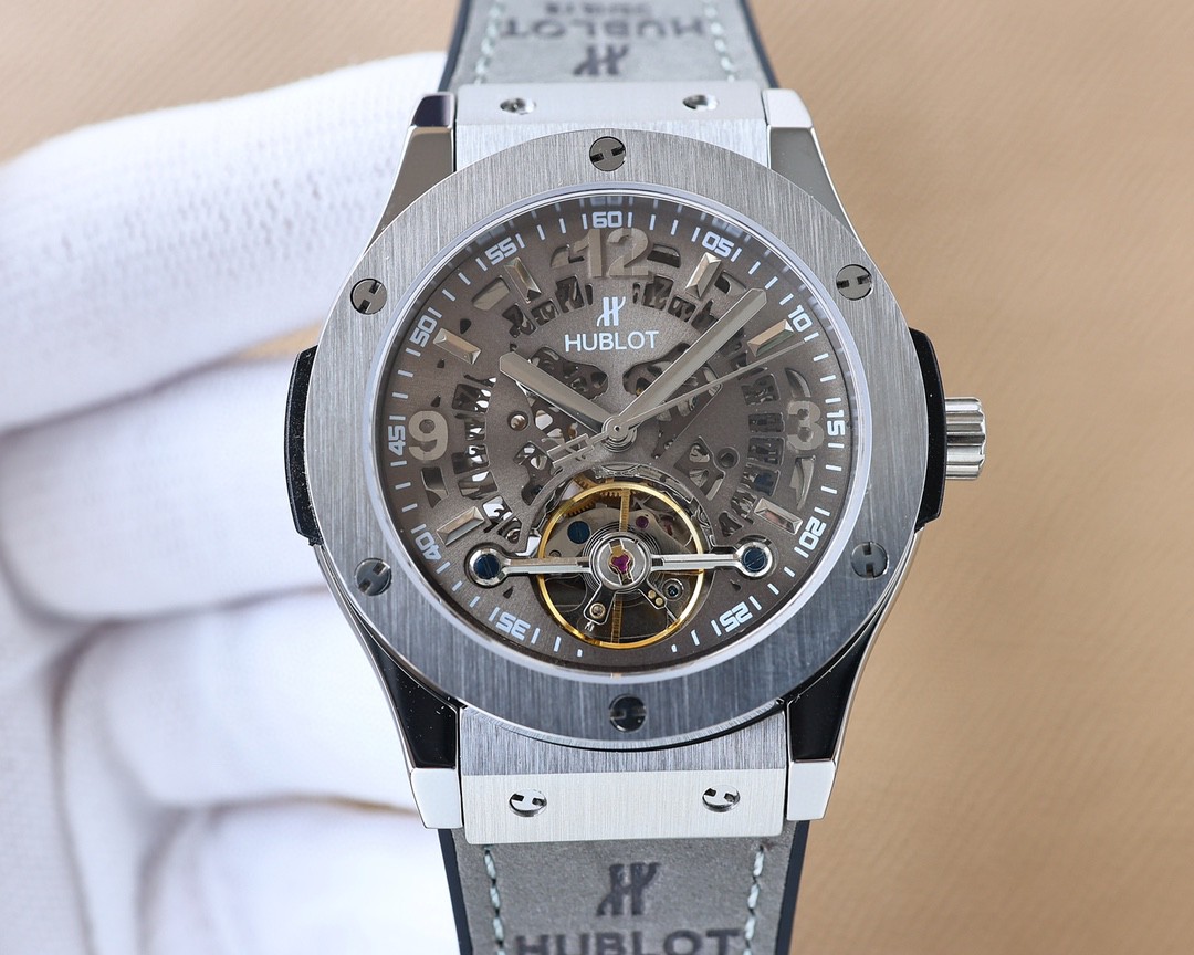 新製品 ウブロ 42mm 自動巻き 時計 多機能設計 腕時計 A88