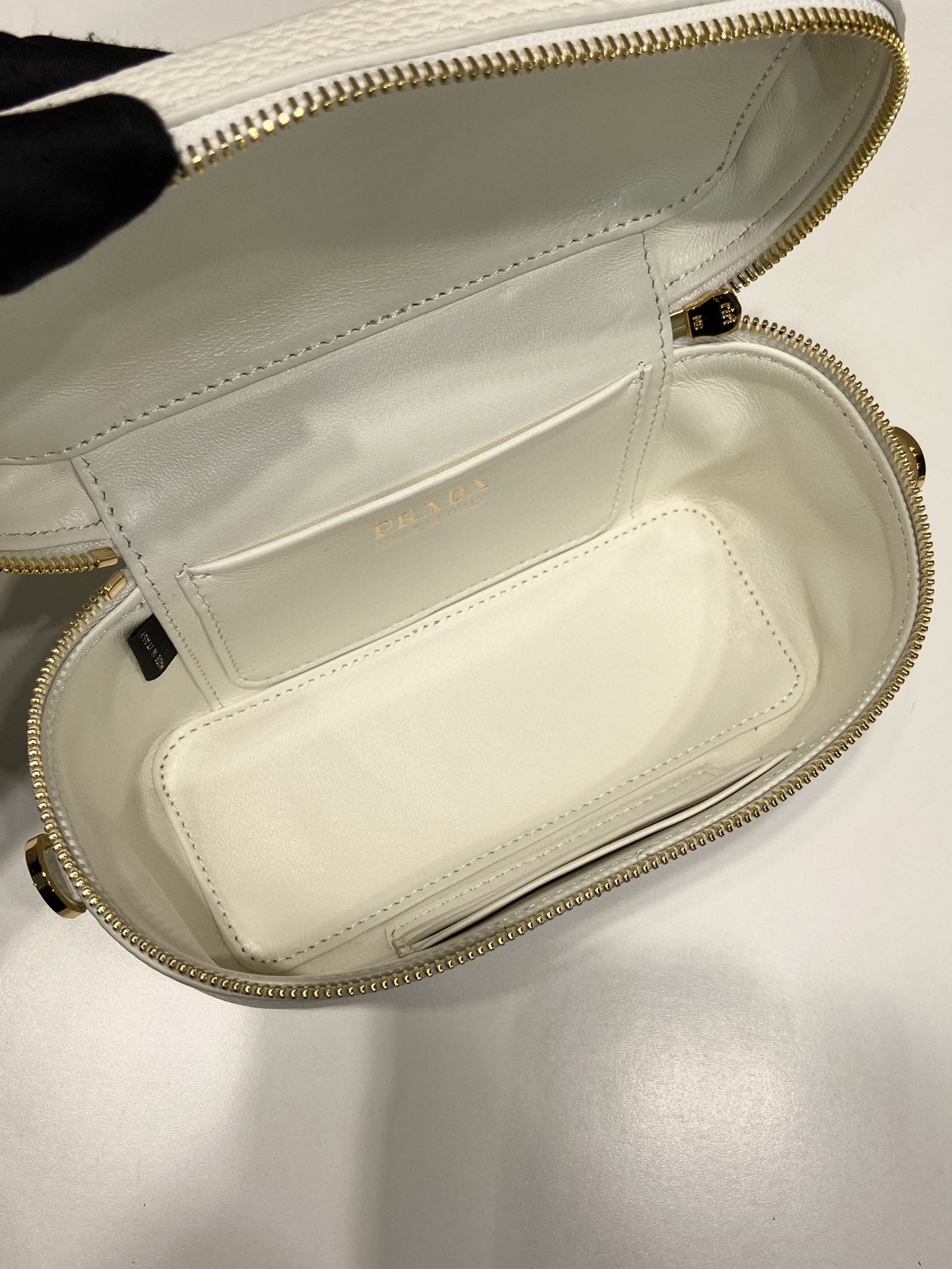 超美品 プラダ 18cm ポーチ ショルダーバッグ 23041913J-1