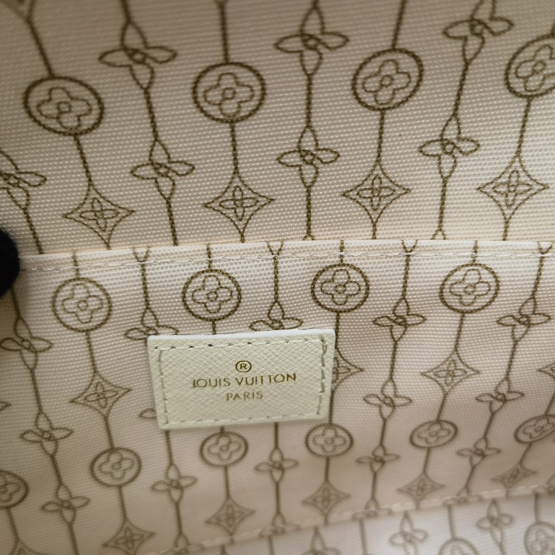 ルイヴィトン Pochette Felicie Mini チェーンショルダーバッグ