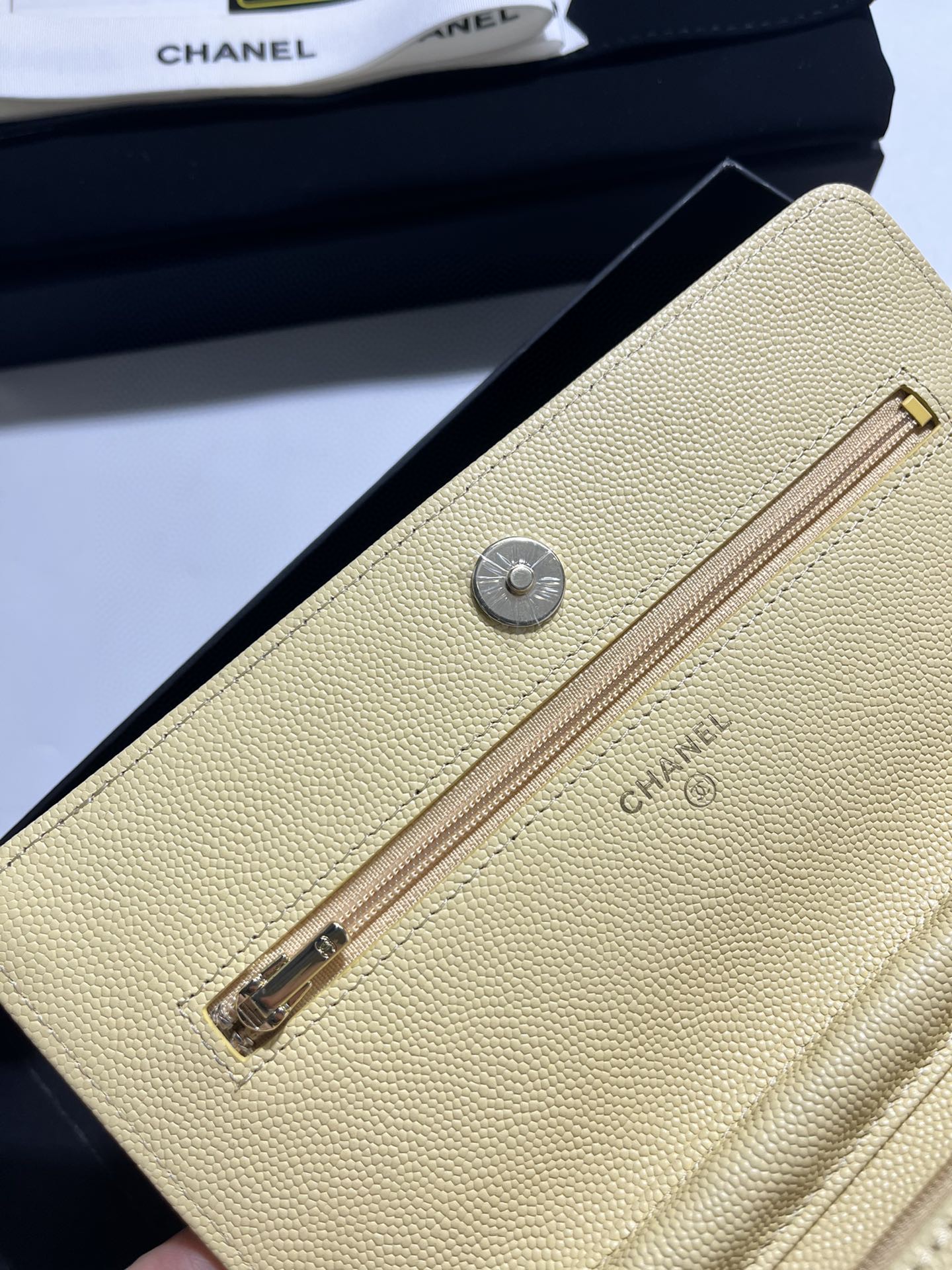 シャネル 超激安販売 19cm チェーンショルダーバッグ 2305