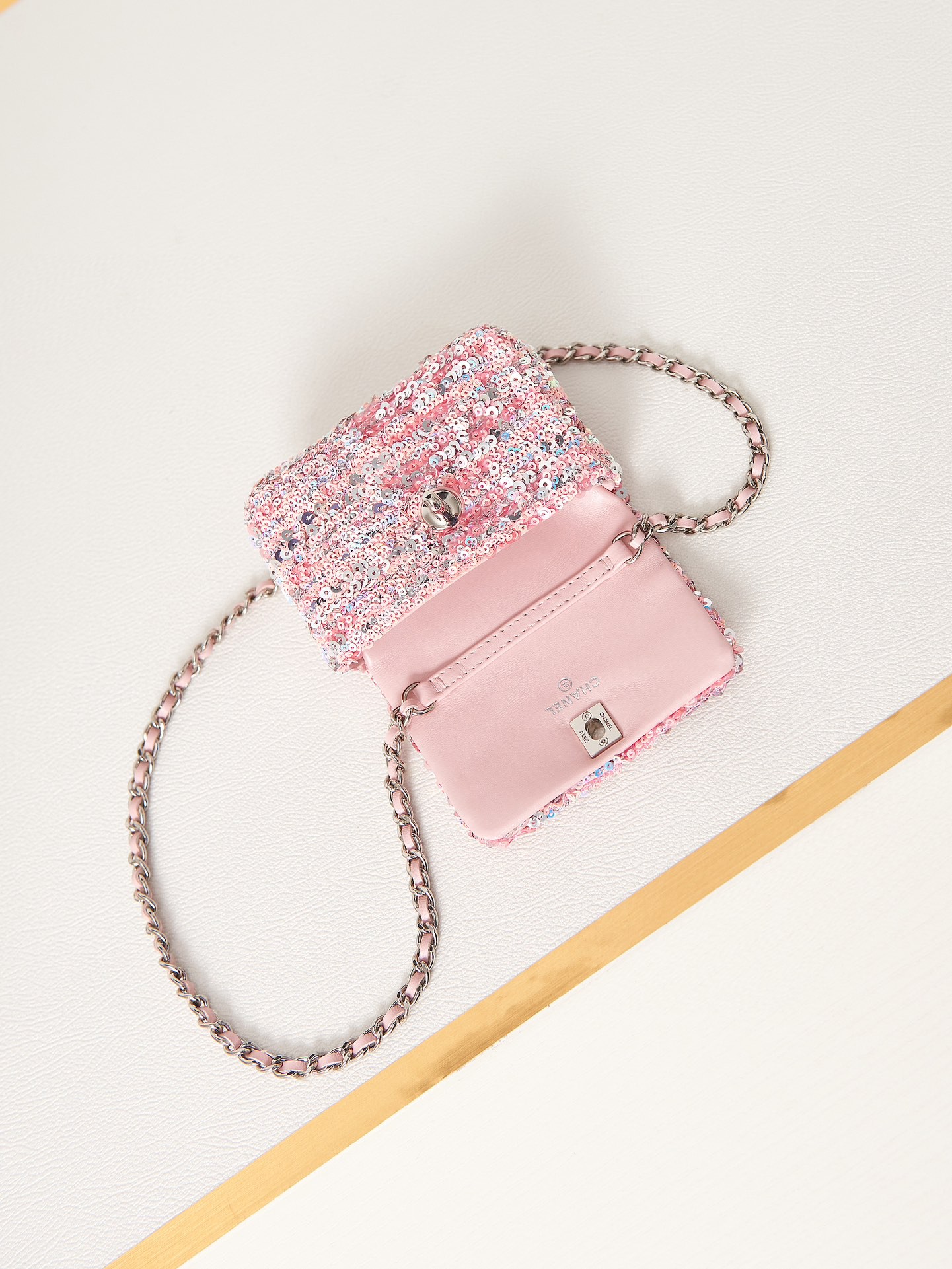 シャネル 超美品 12CM MINI チェーンショルダーバッグ