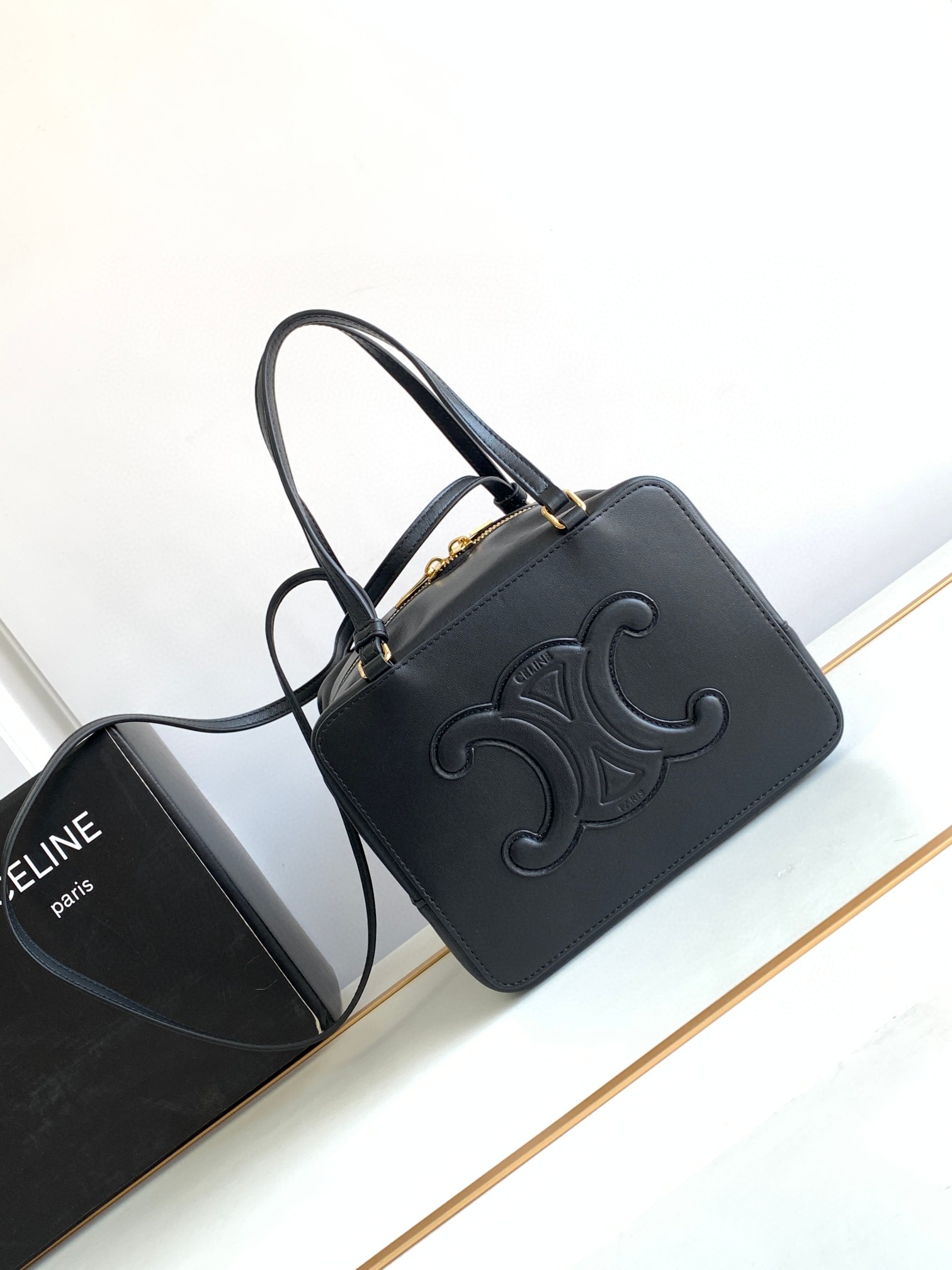 セリーヌ 超美品 Folded Cube 20cm 2WAY ハンドバッグ 2304