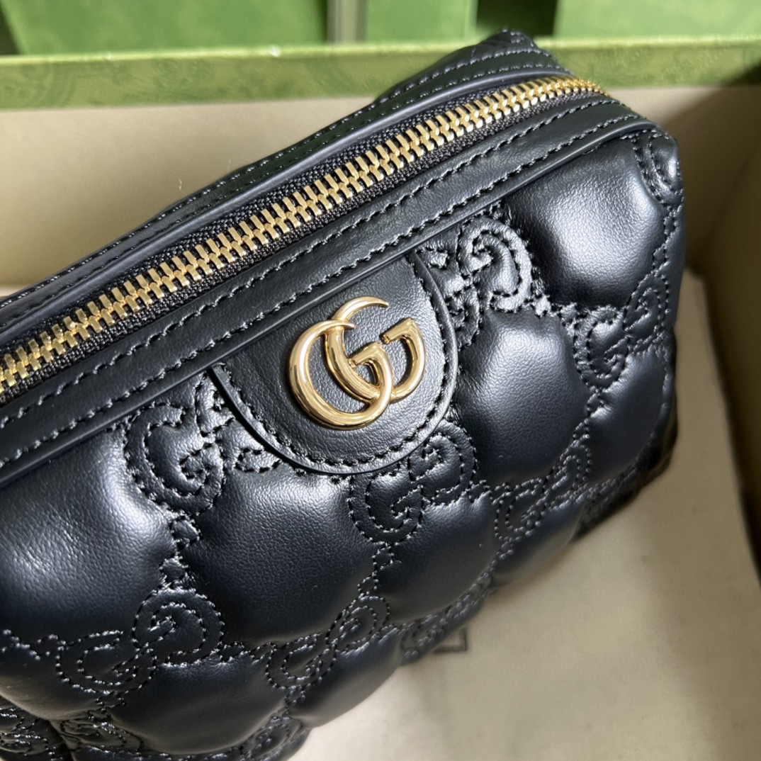 グッチ 新品値下受付 セカンドバッグ 2304