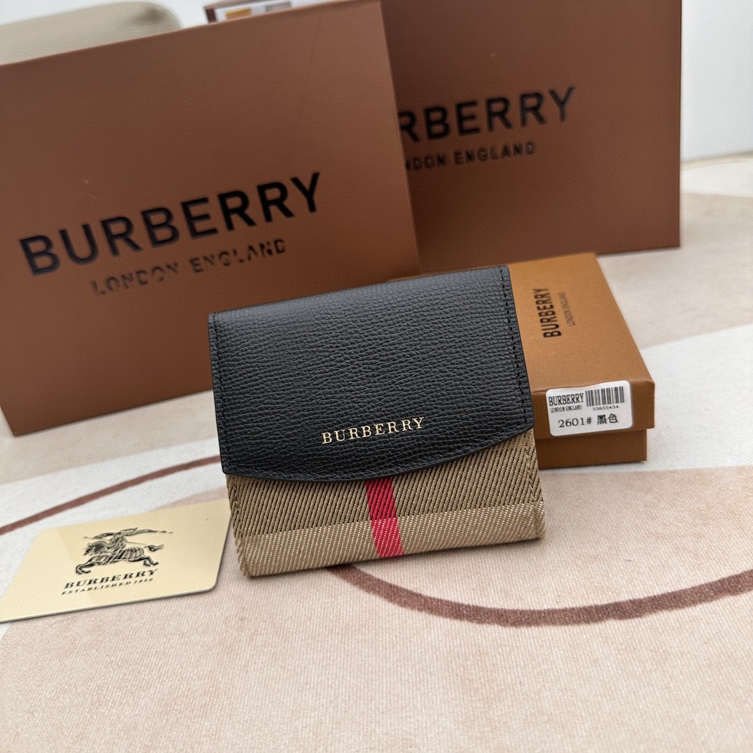 バーバリー 新品値下受付 短財布/二つ折り財布