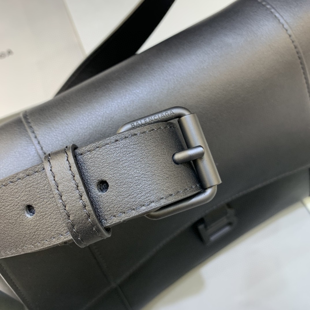 バレンシアガ 高品質 Hourglass 32cm ショルダーバッグ