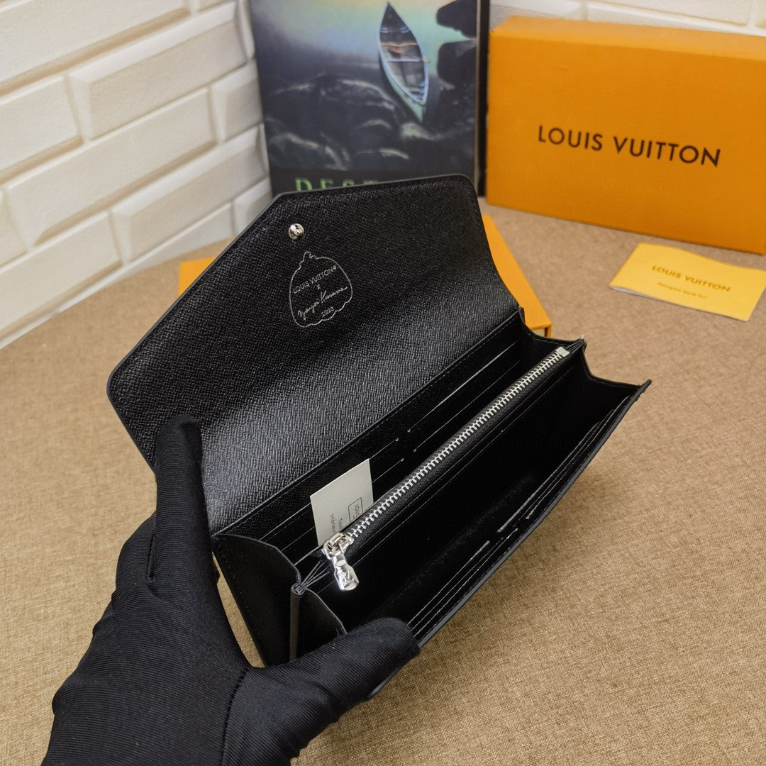 ルイヴィトン 2023新作通販 Wホック二つ折り財布