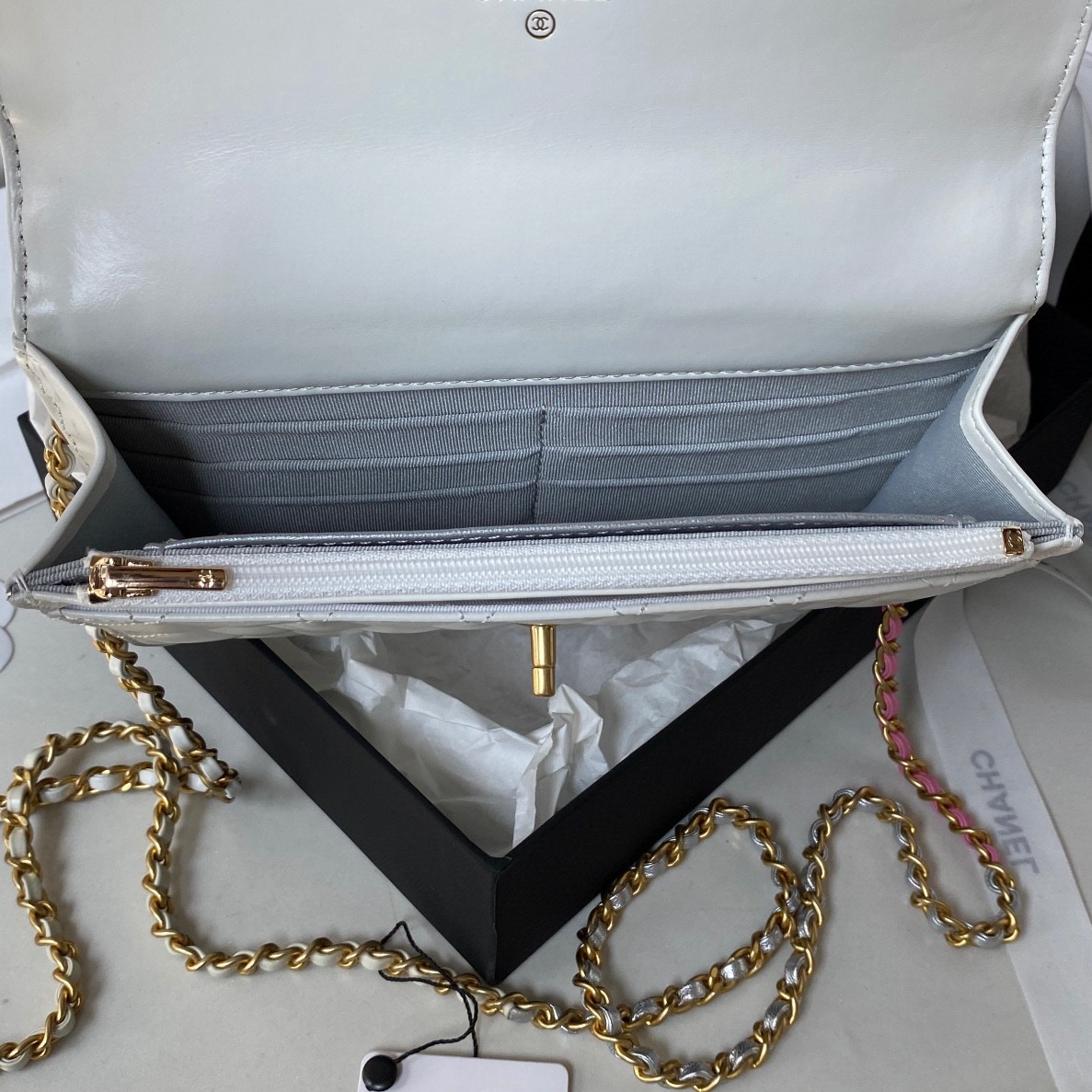 超美品 シャネル MINI チェーンショルダーバッグ