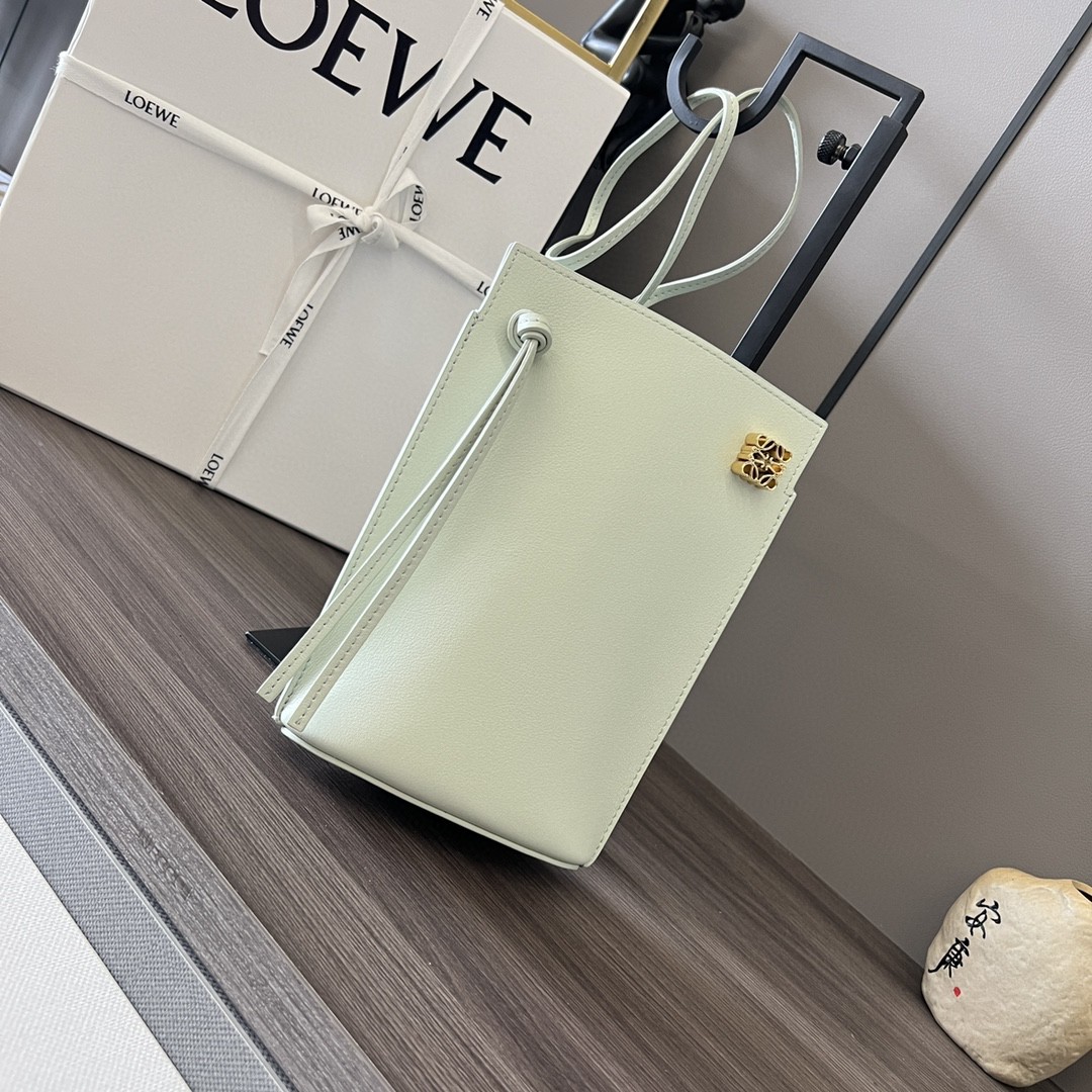 ロエベ 超美品 Mini ショルダーバッグ 【 鞄 カバン】 2304