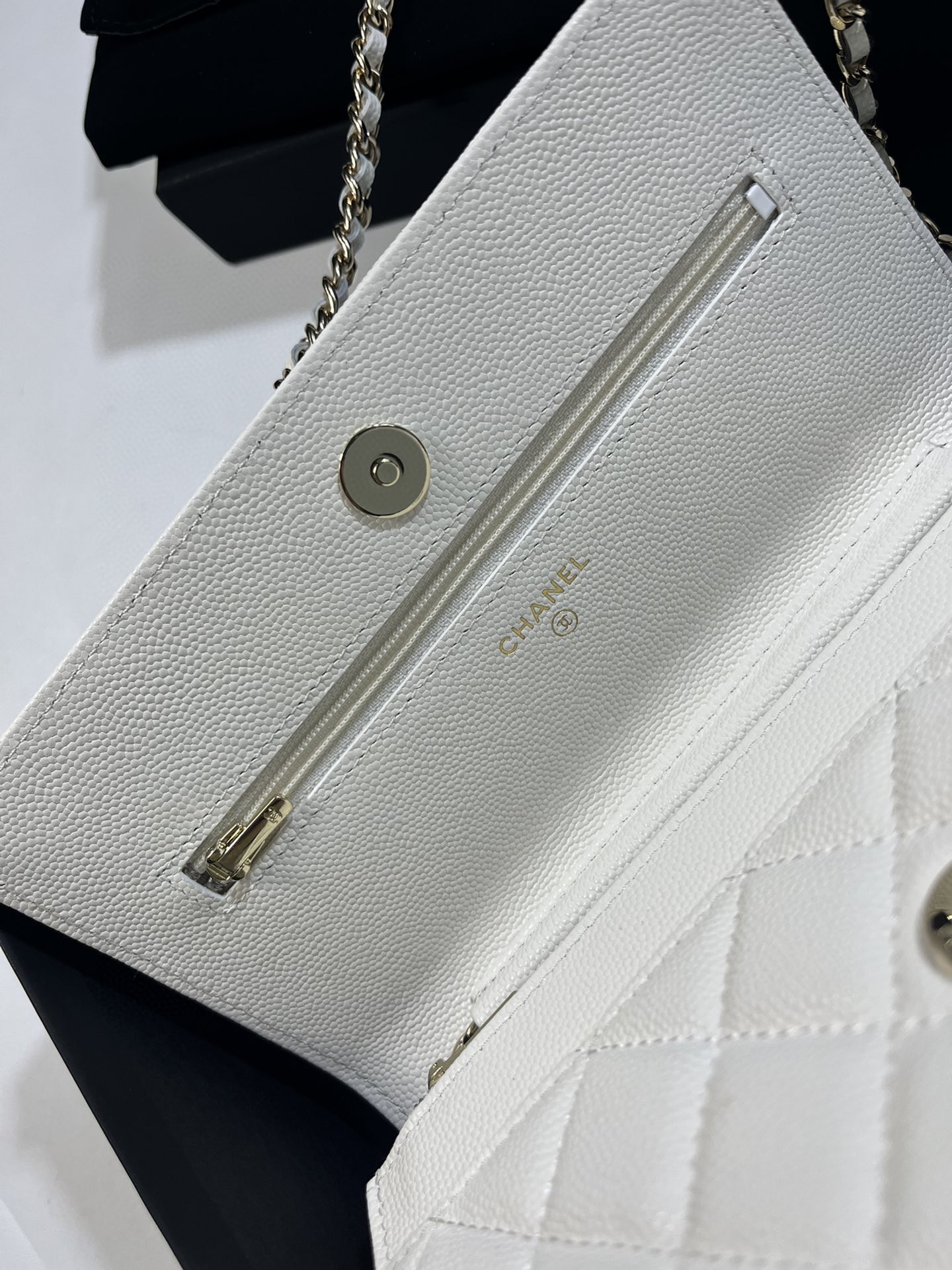 シャネル 超激安販売 19cm チェーンショルダーバッグ