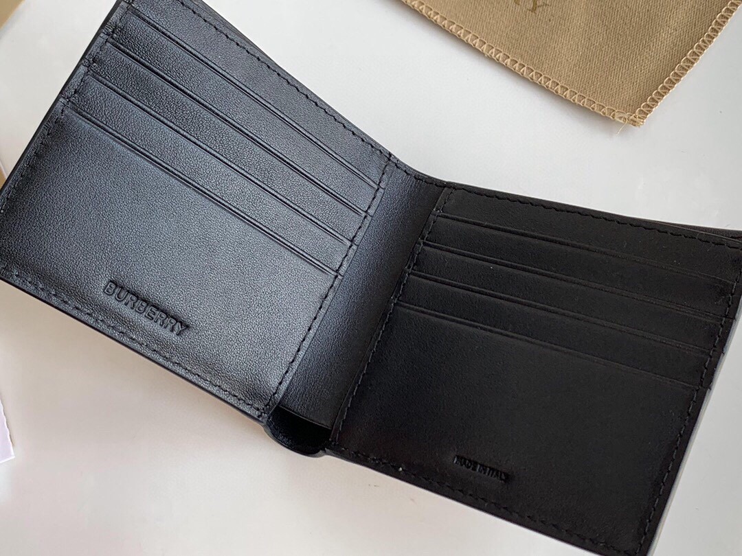 バーバリー 今季の新作 Vintage 短財布/二つ折り財布
