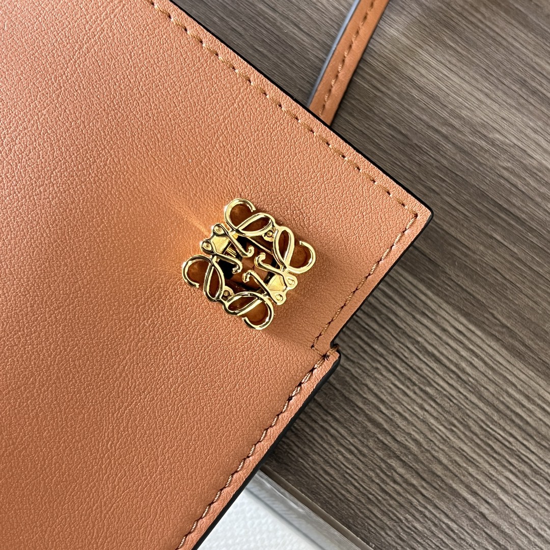 ロエベ 超美品 Mini ショルダーバッグ 【 鞄 カバン】 2304