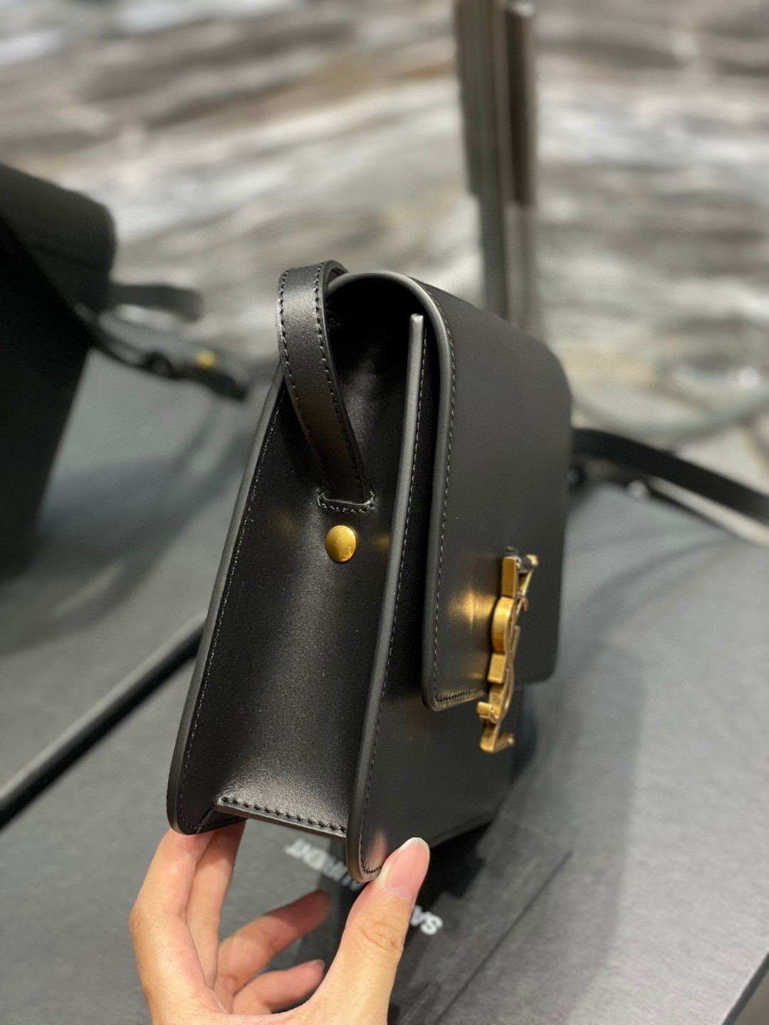 超美品 イヴ サンローラン Kaia Bag ミニショルダーバッグ 2303