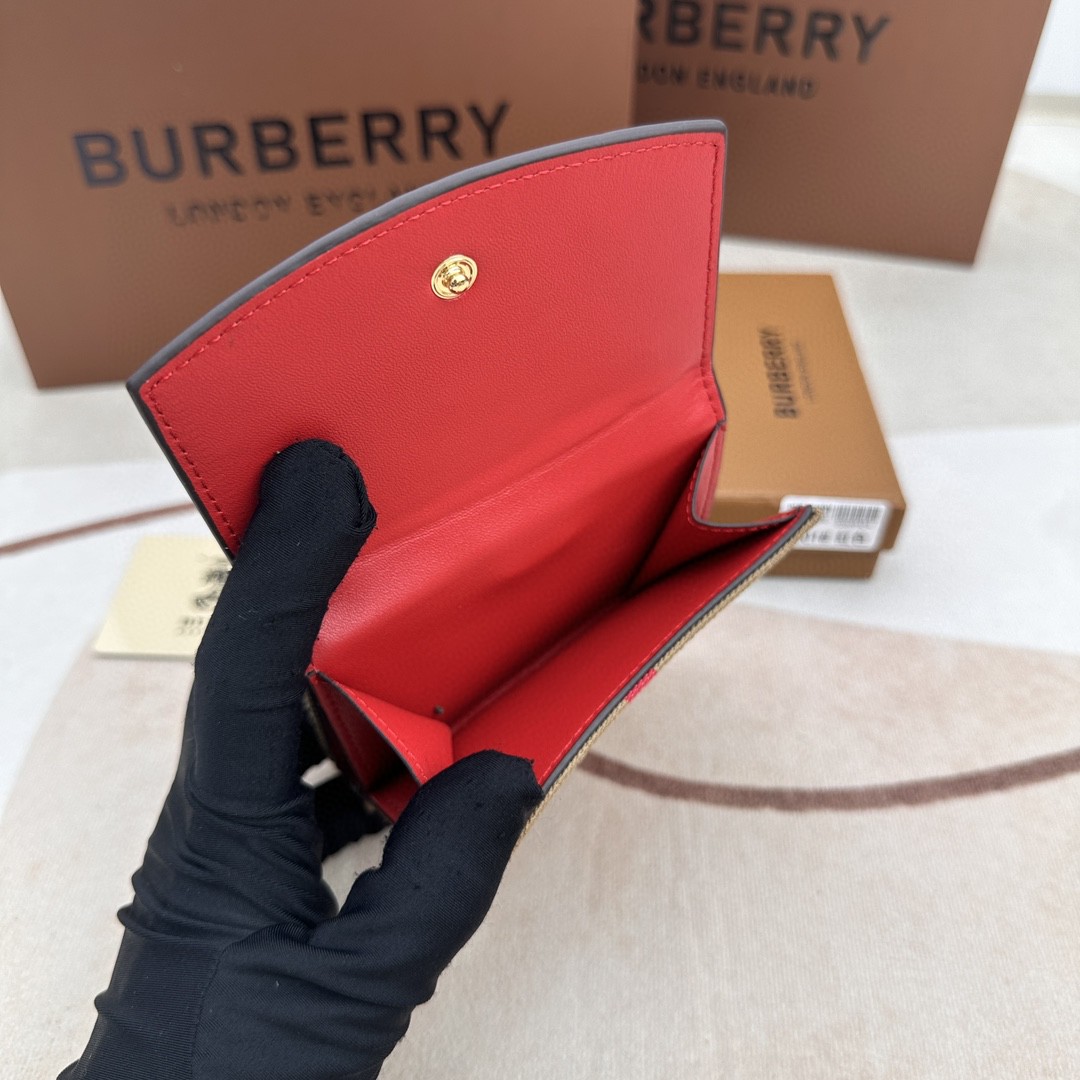 バーバリー 新品値下受付 短財布/二つ折り財布 2304XSJ65-2601-4