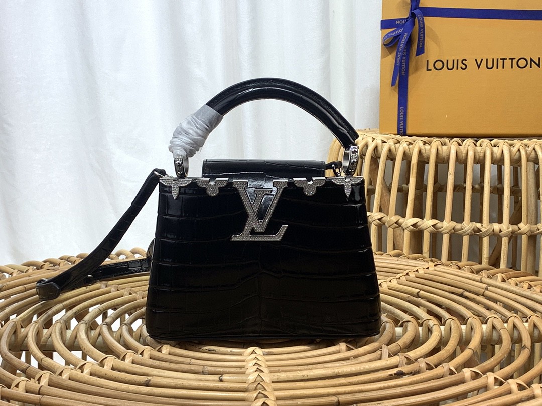 ルイヴィトン 高品質 Capucines 21cm 2WAY ハンドバッグ 2304HSJ