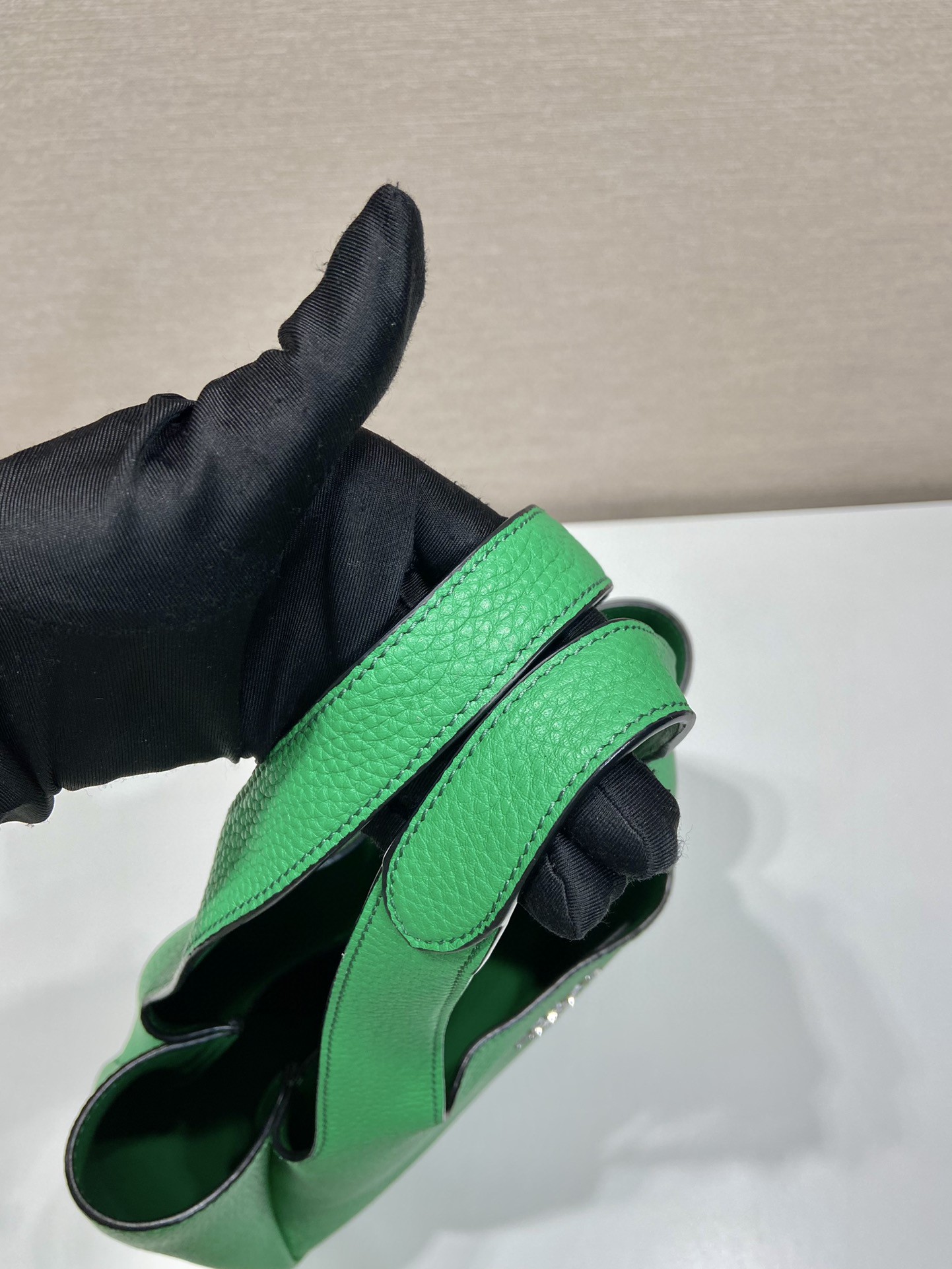 超美品 プラダ 25cm ハンドバッグ