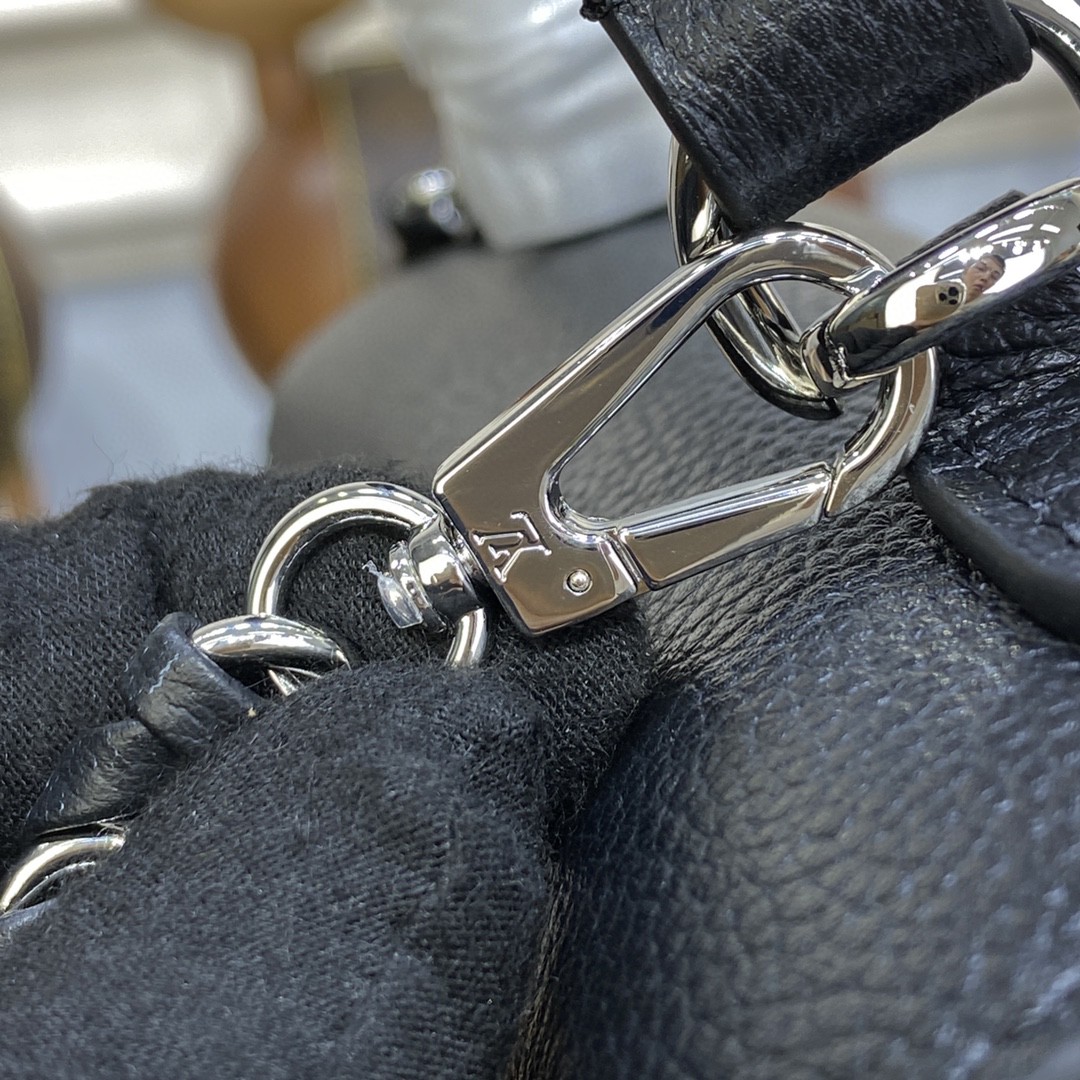 ルイヴィトン 23SSLockme Ever mini 2WAY ハンドバッグ 2304HOJ