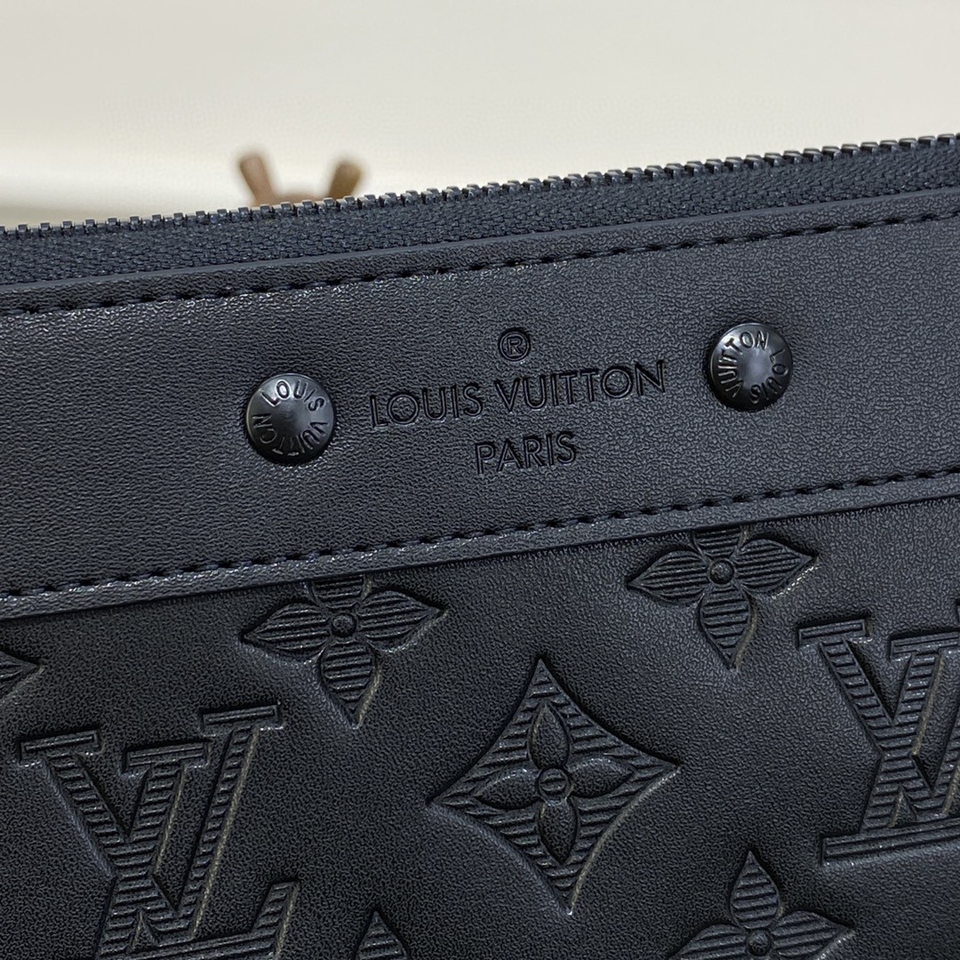 ルイヴィトン 人気商品 Pochette Jour コンピューターケース