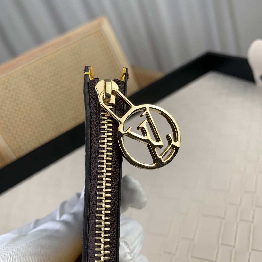 新品値下受付 ルイヴィトン Romy カードケース 2304HSJ