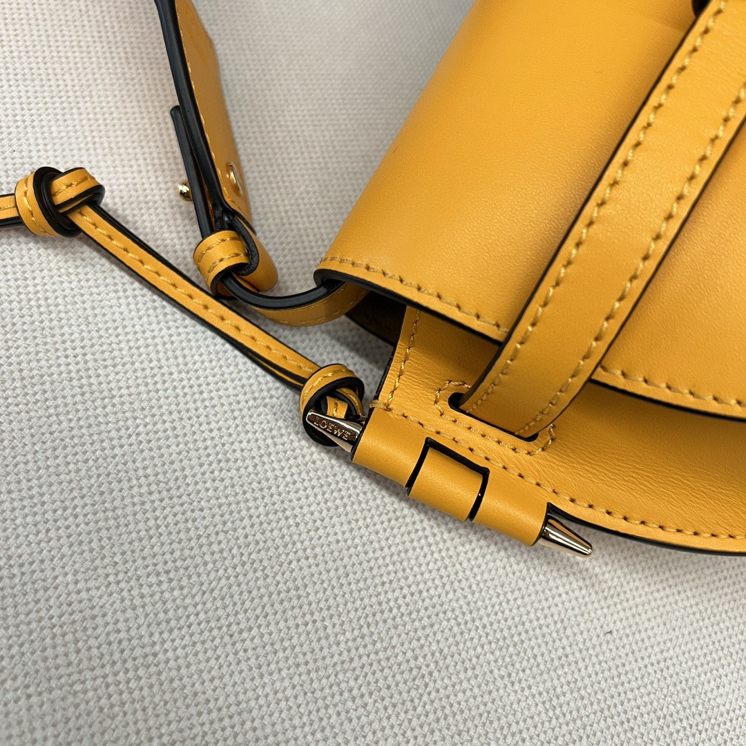 ロエベ 超美品 21cm Mini Gate Dual ショルダーバッグ 2304