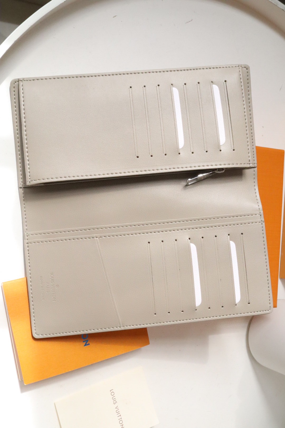 2023新作通販 ルイヴィトン Aerogram Brazza 二つ折り長財布