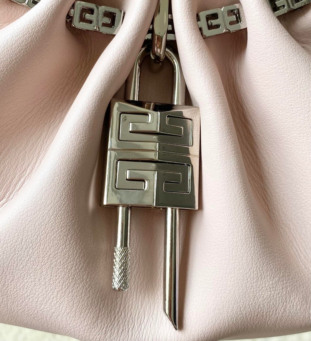 ジバンシィ 高品質 Kenny Bag ハンドバッグ トートバッグ