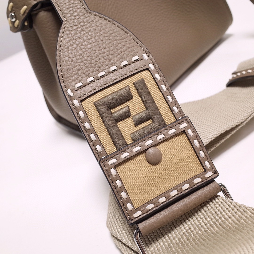 Super品 フェンディ Peekaboo 手作り 2WAY ハンドバッグ 2304
