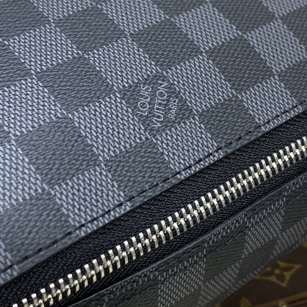 ルイヴィトン 新品値下受付 34cm Monogram コスメティック 2304HOJ