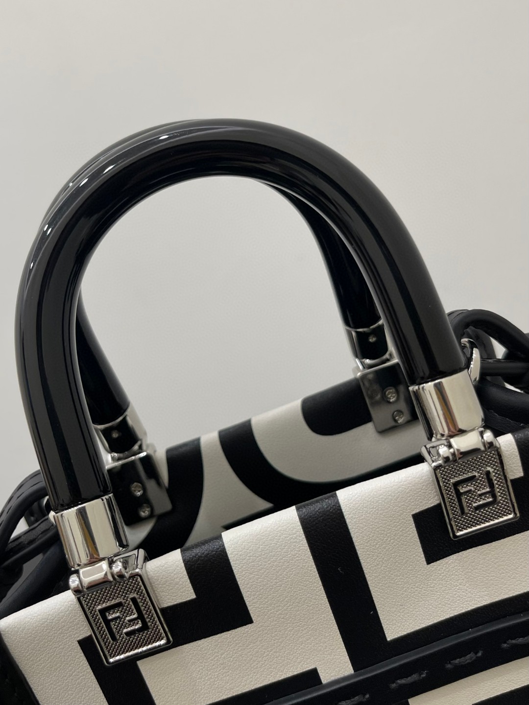 フェンディ 売れ筋商品 Sunshine Mini Tote ハンドバッグ