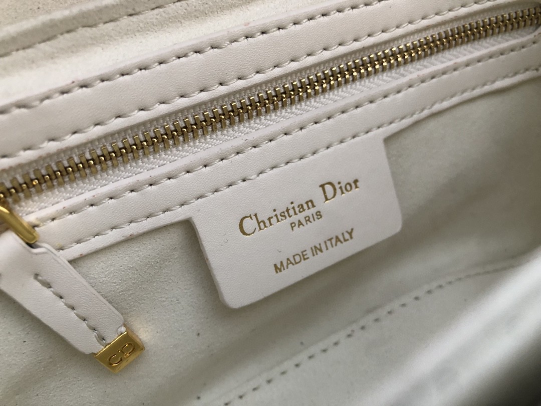 クリスチャンディオール Montaigne Avenue ショルダーバッグ