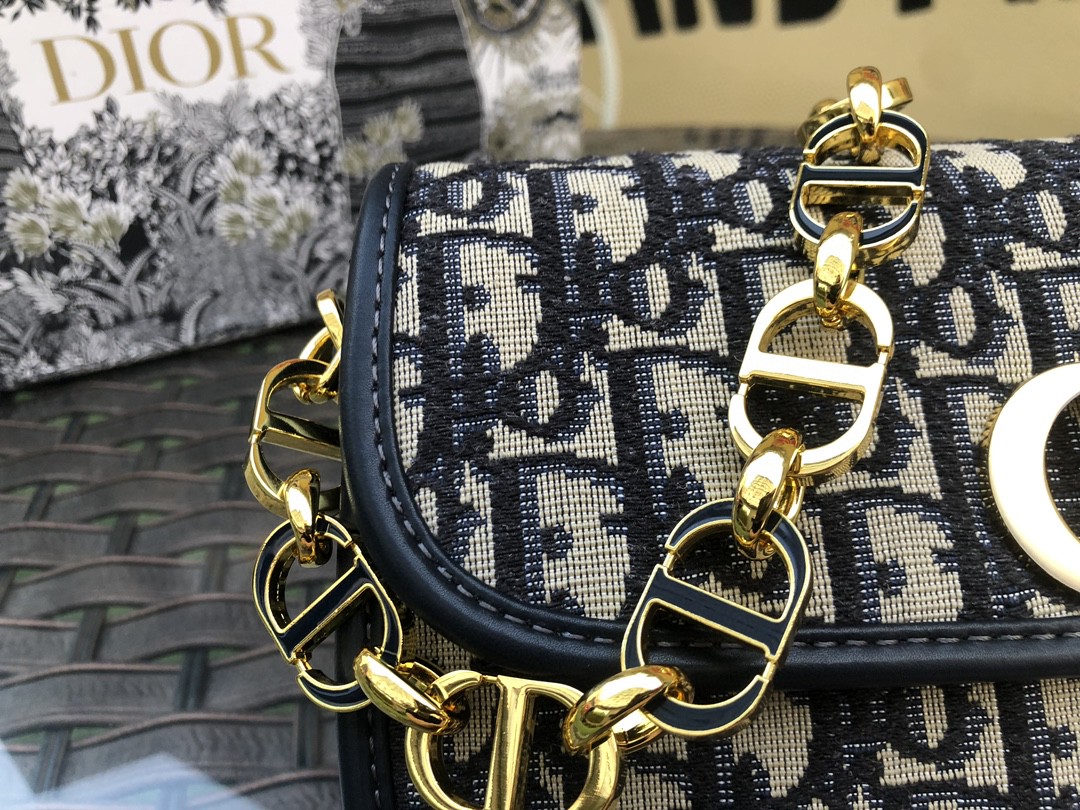 クリスチャンディオール Montaigne Avenue ショルダーバッグ