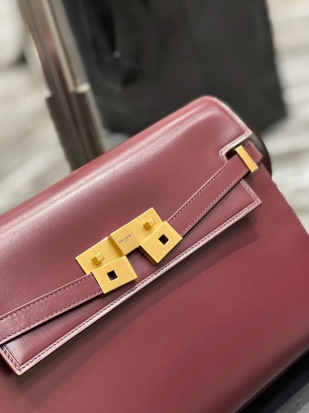 超美品 イヴ サンローラン manhattan ショルダーバッグ 2303