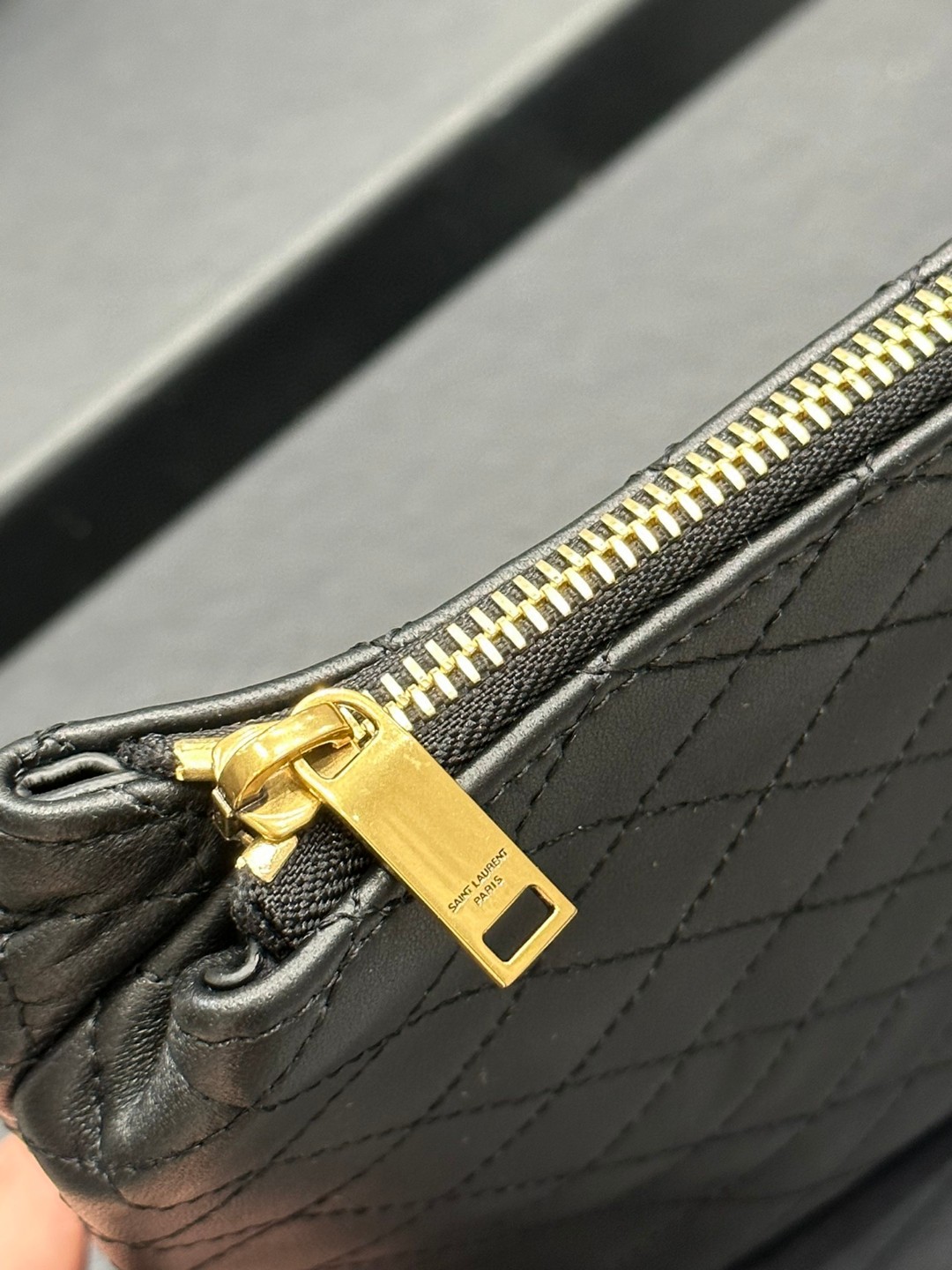 超美品 イヴ サンローラン 23cm Gaby コスメポーチ