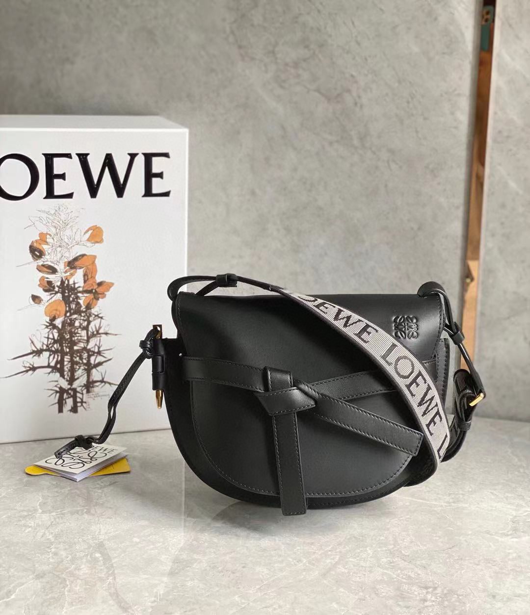 ロエベ 超美品 Gate Dual Saddle ショルダーバッグ 2212