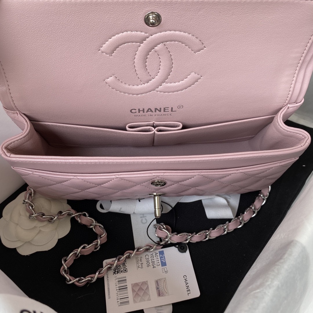 シャネル 23cm Classic Flap Bag チェーンショルダーバッグ 2212