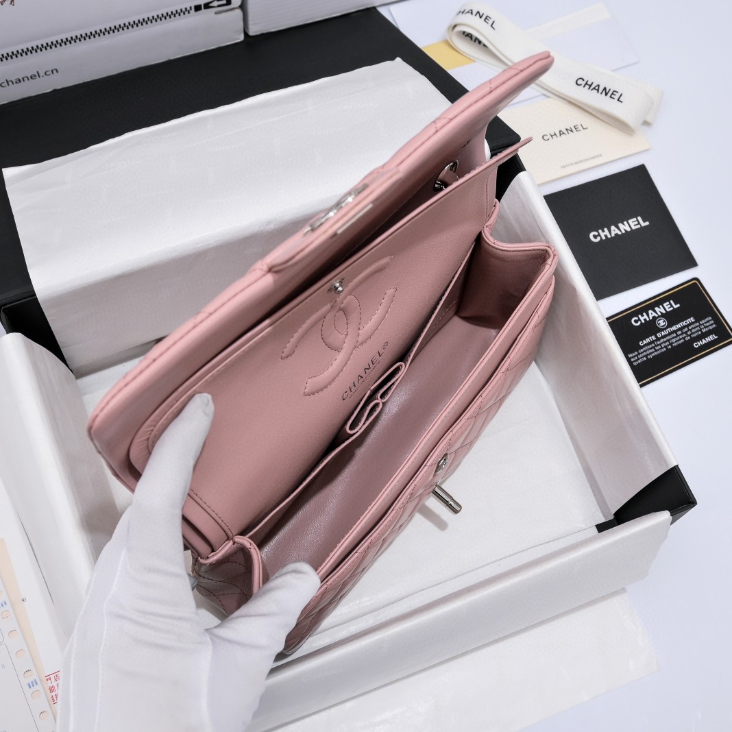 シャネル 超美品 チェーンショルダーバッグ カバン 2211